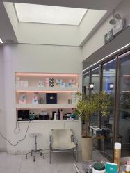 -PE SALON
