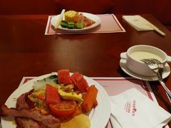 -东莞塘厦三正半山酒店-沙利文西餐厅