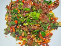-吃饭皇帝大土家民族菜(荟聚店)