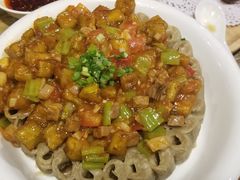羊肉茄子盖莜面-老阿妈蒙古村·蒙古包·草原文化·歌舞表演(老君堂店)