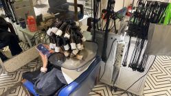 -PE SALON
