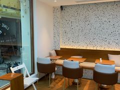 -Line 咖啡(石厦花园店)