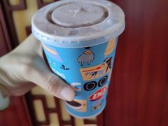 巧克力扁桃仁暴风雪-DQ·蛋糕·冰淇淋(湖景东路店)