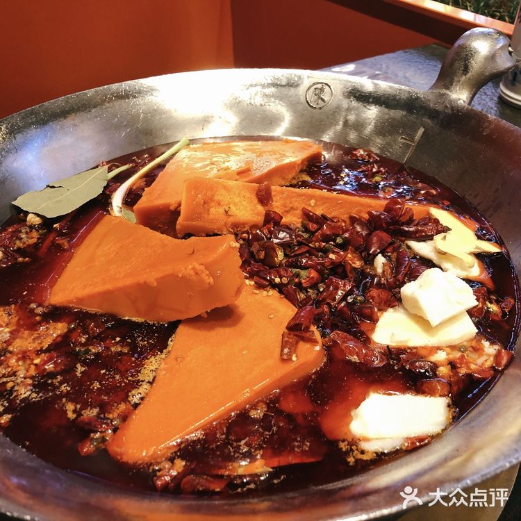 鸭肠一定要吃陈鸭肠老火锅的