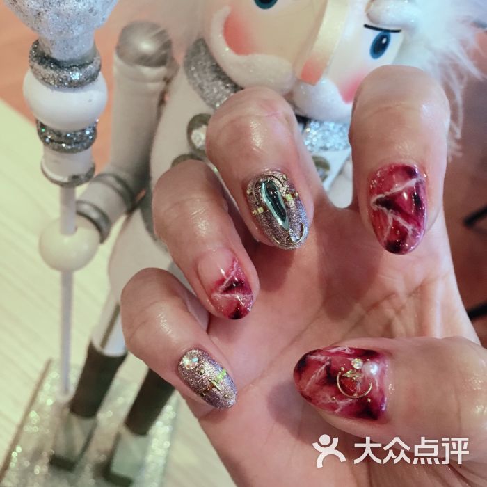 rio殷上传的图片