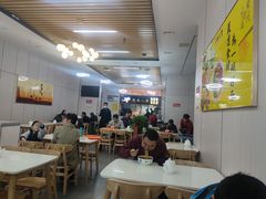 -陆元丰·兰州纯汤牛肉面(自强西路店)