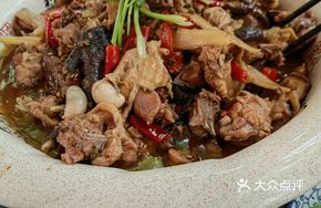 Old Courtyard Braised Chicken (per catty)