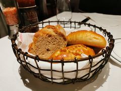 餐前包-Wolfgang’s Steakhouse 沃夫冈牛排馆(上海白玉兰广场店)