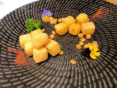 黄金脆豆腐-白天鹅宾馆-玉堂春暖餐厅