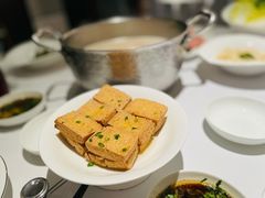招牌炸豆腐-红雀围·海鲜火锅(陆家嘴中心店)