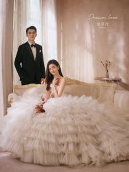 -雪中彩影婚纱摄影·微光艺术中心