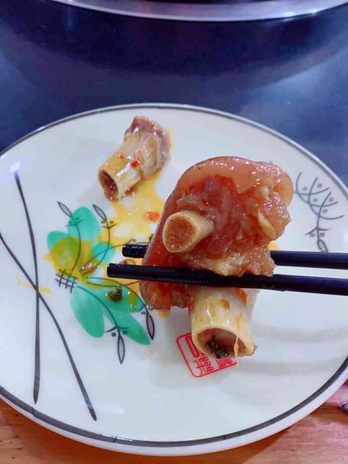 严记蹄花-"位置很好找,建议大家打车或坐公车去,因为.