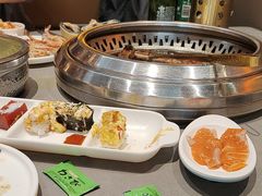 -黑金·寻焰自助百汇·烤肉·火锅(中街店)