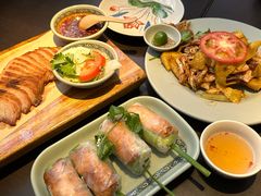 -大头虾越式风味餐厅(光明广场店)