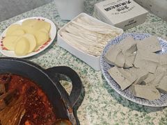 -肖婷姐大铁锅重庆火锅(南湖店)