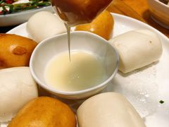 黄金小馒头-金龙·打边炉(南京西路店)