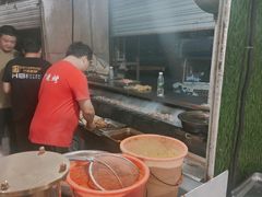 -老广烧烤(骆驼山康馨园店)