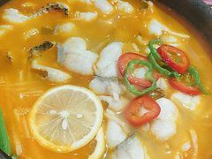 傣味酸汤鱼-香巴拉云南餐厅(华莱坞店)