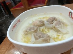 虾仁馄炖-南城香·饭香串香馄饨香(青年路店)