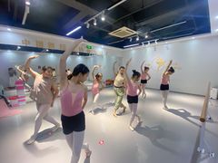 -艺熠舞蹈口才主持表演艺术中心(爱琴海校区)
