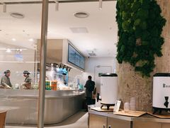 -老乡鸡(上海白玉兰广场店)