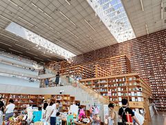 -朵云书院(滴水湖店)
