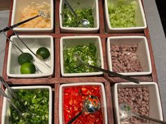 -左庭右院鲜牛肉火锅黑金店(陆家嘴中心店)