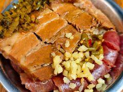 -梁阿婆廿年老牌扣肉糯米饭