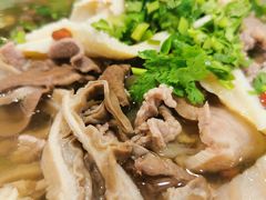 牛杂锅-犇逸·乐山跷脚牛肉·四川现炒(览海店)