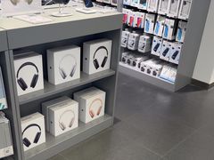 -Apple授权专营店(宝山万达店)