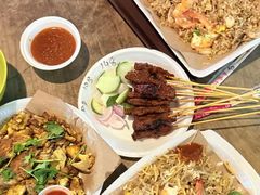 -东海岸人工湖美食村