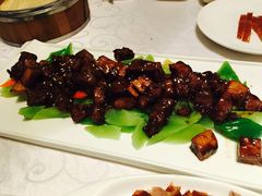 -湖庭壹品鸭王·传统北京烤鸭·别墅私房菜·庭院宵夜(江宁店)