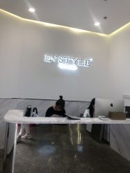 -Rise Hair上升造型