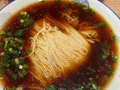 红汤银丝面-新万鑫银丝面·非遗无锡味(惠山古镇店)