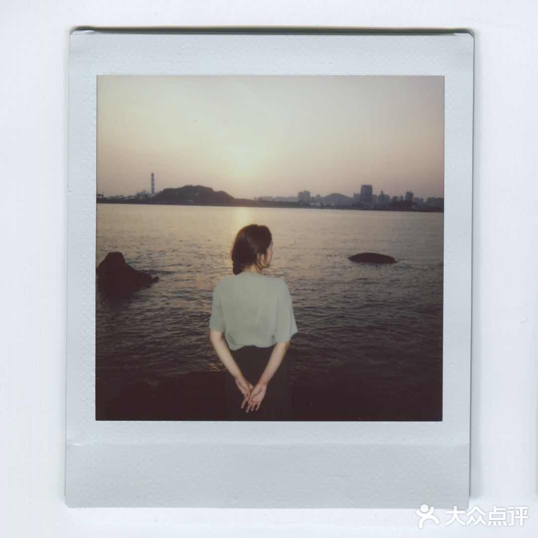 拍立得摄影📷关于一次成像，每一次快门都是一场仪式。