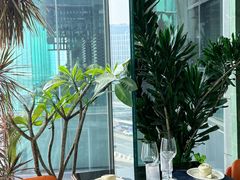 -福楼毕斯罗F Bistronome(国贸商城约会地标景观店)