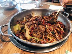 爆辣干锅鸭头-安诚居干锅鸭头(八角店)