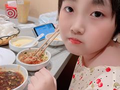 -海底捞火锅(曹安公路店)
