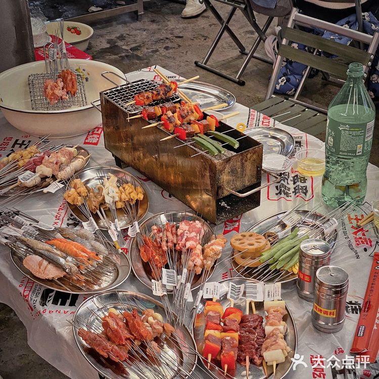 新店打卡｜光谷这家自助烧烤店！有点意思！