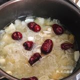 夏季必备料理之选，香甜浓稠的银耳汤