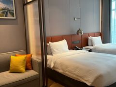 -广州花都融创文旅城希尔顿惠庭酒店