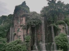 -峨眉山报国寺