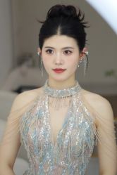 -LOVINA洛维娜婚纱礼服