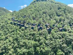 -蝶舞清江·恩施地心谷景区