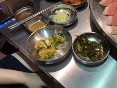 -哈哈碳都·牛肋条无限自助烤肉(台江万达店)