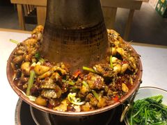 铜锅牛蛙-蛙蛙叫干锅年代(簋街总店)