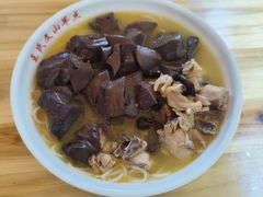 -文山荷鲜居(翠湖店)