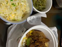 -鑫花溪牛肉米粉(东环大润发店)