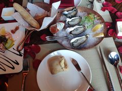 -YUE·6·西式融合餐厅(外滩六号店)
