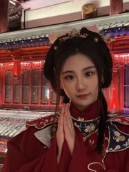 -汉仪华裳汉服馆(打浦桥店)